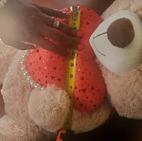 Big plush bear, new with heart in hand - Picture 8 of 15
